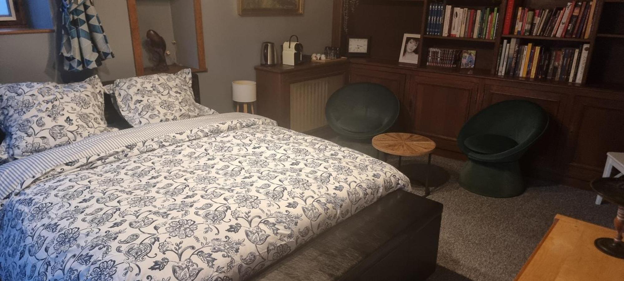 Cour St Didier Nevers Quarto foto
